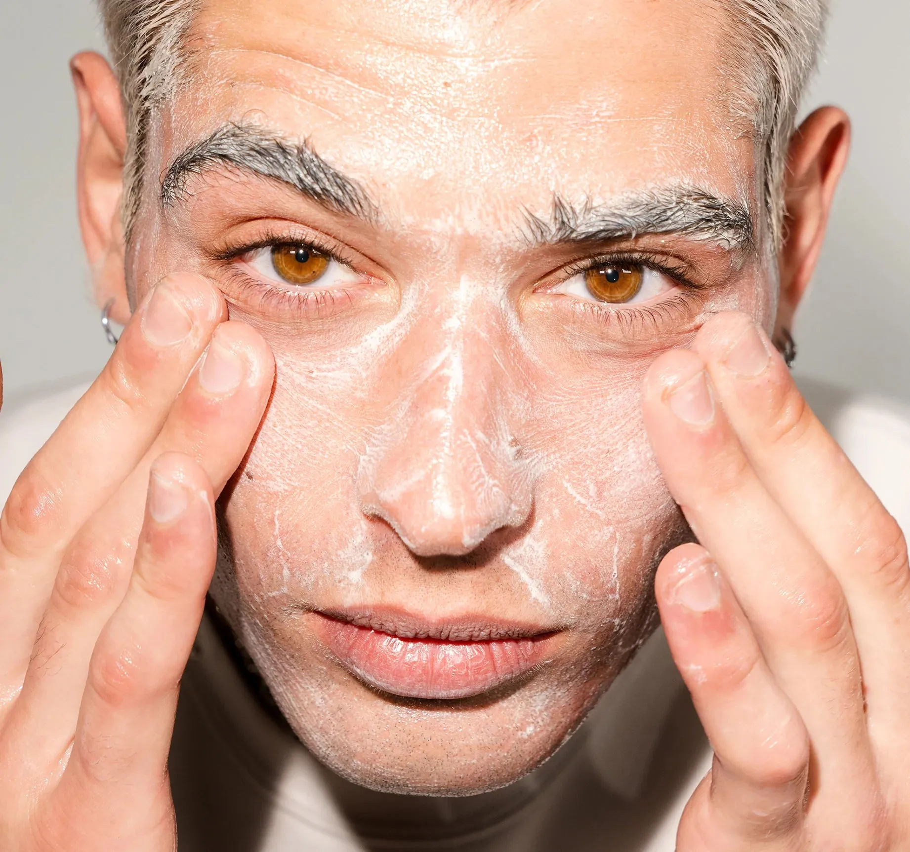 BAD HABIT Wake Things Up Morning Cleanser غسول البشرة النهاري