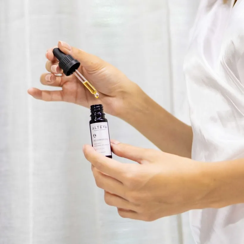 BIO DAMASCENA ORGANIC ROSE OTTO RESTORING EYE SERUM