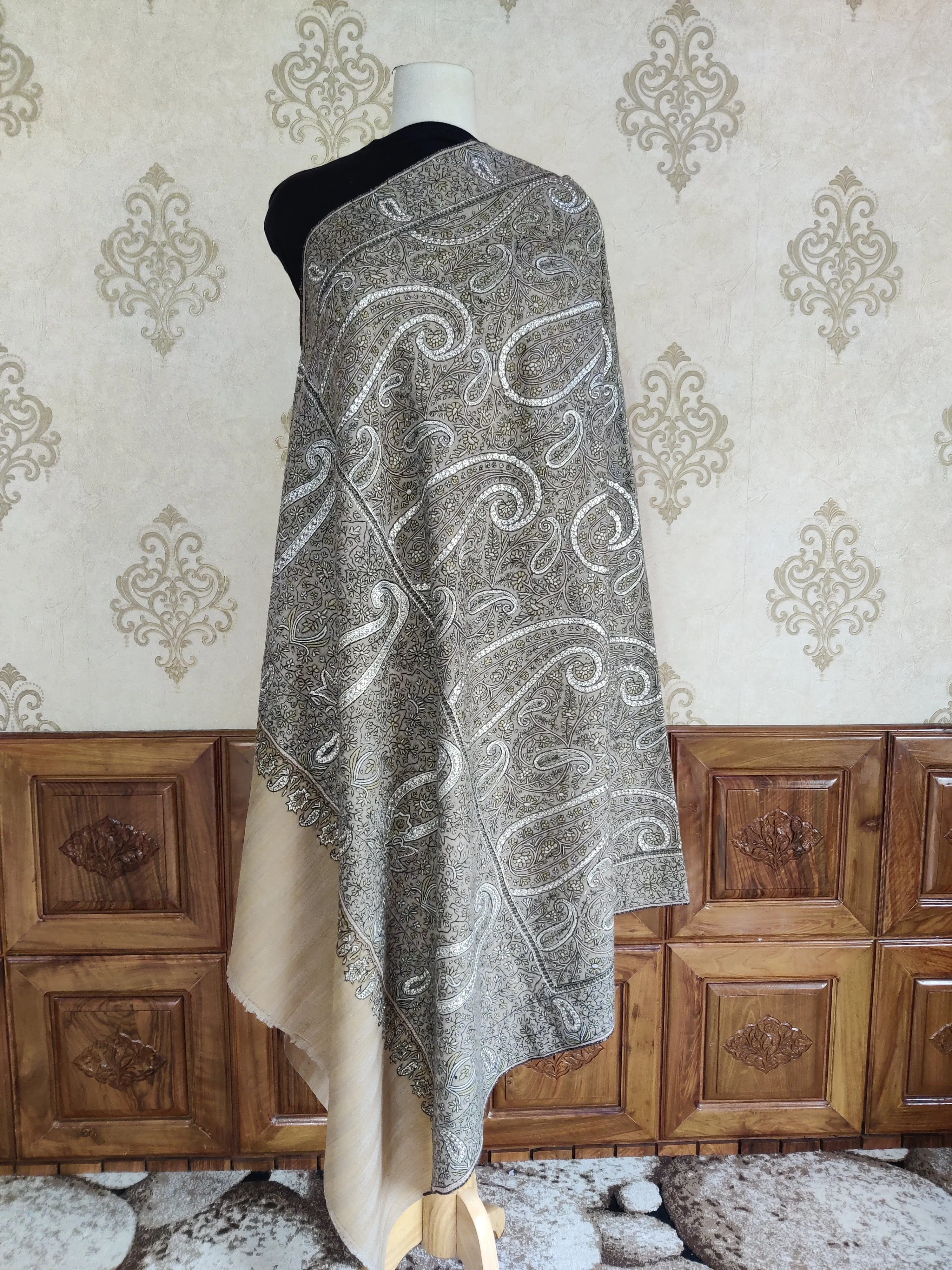 Chandni Raat: Pure Pashmina Shawl with Hand Tilla Embroidery & Sozni Embroidery
