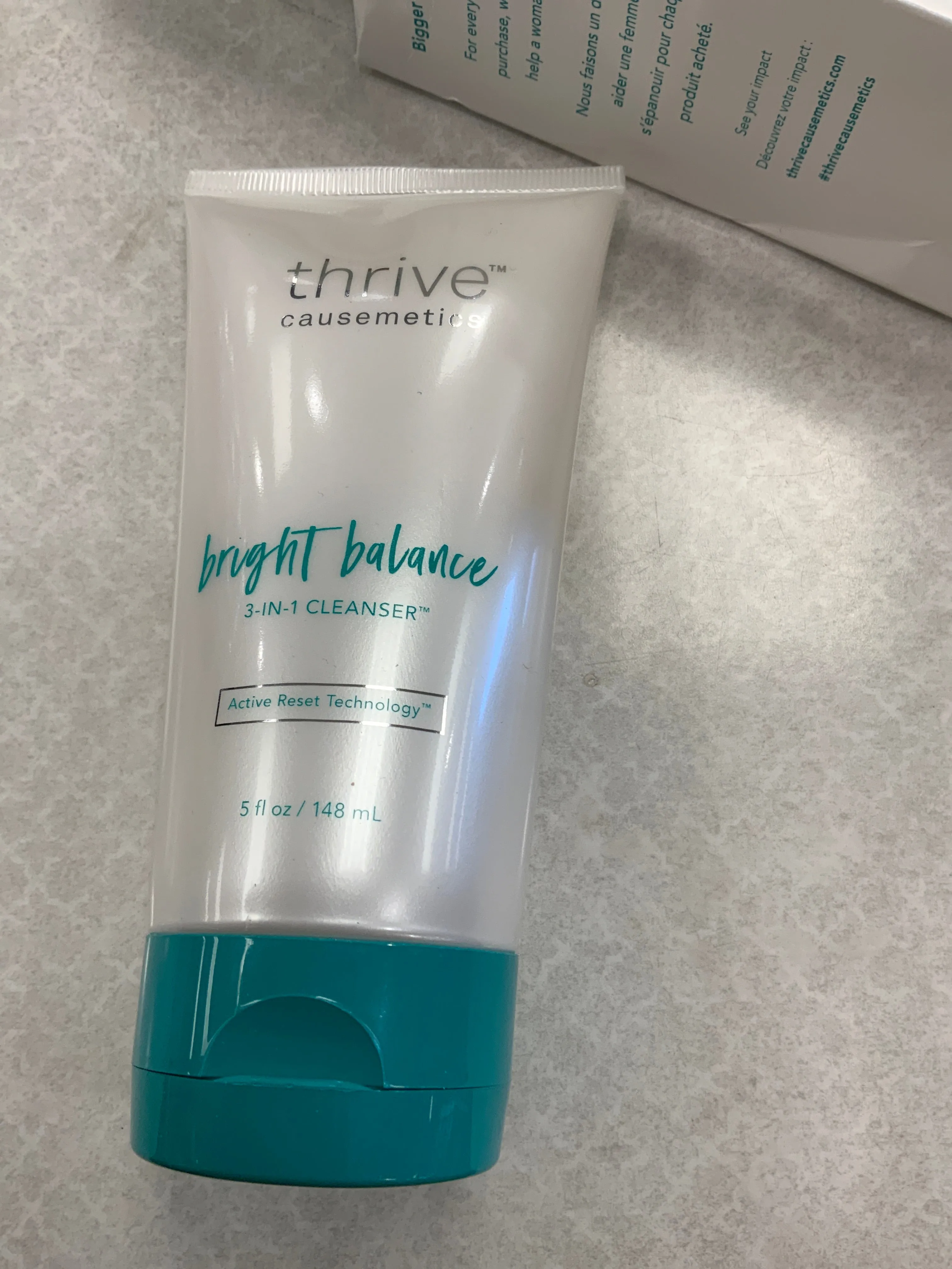 Cleanser   By thrive
