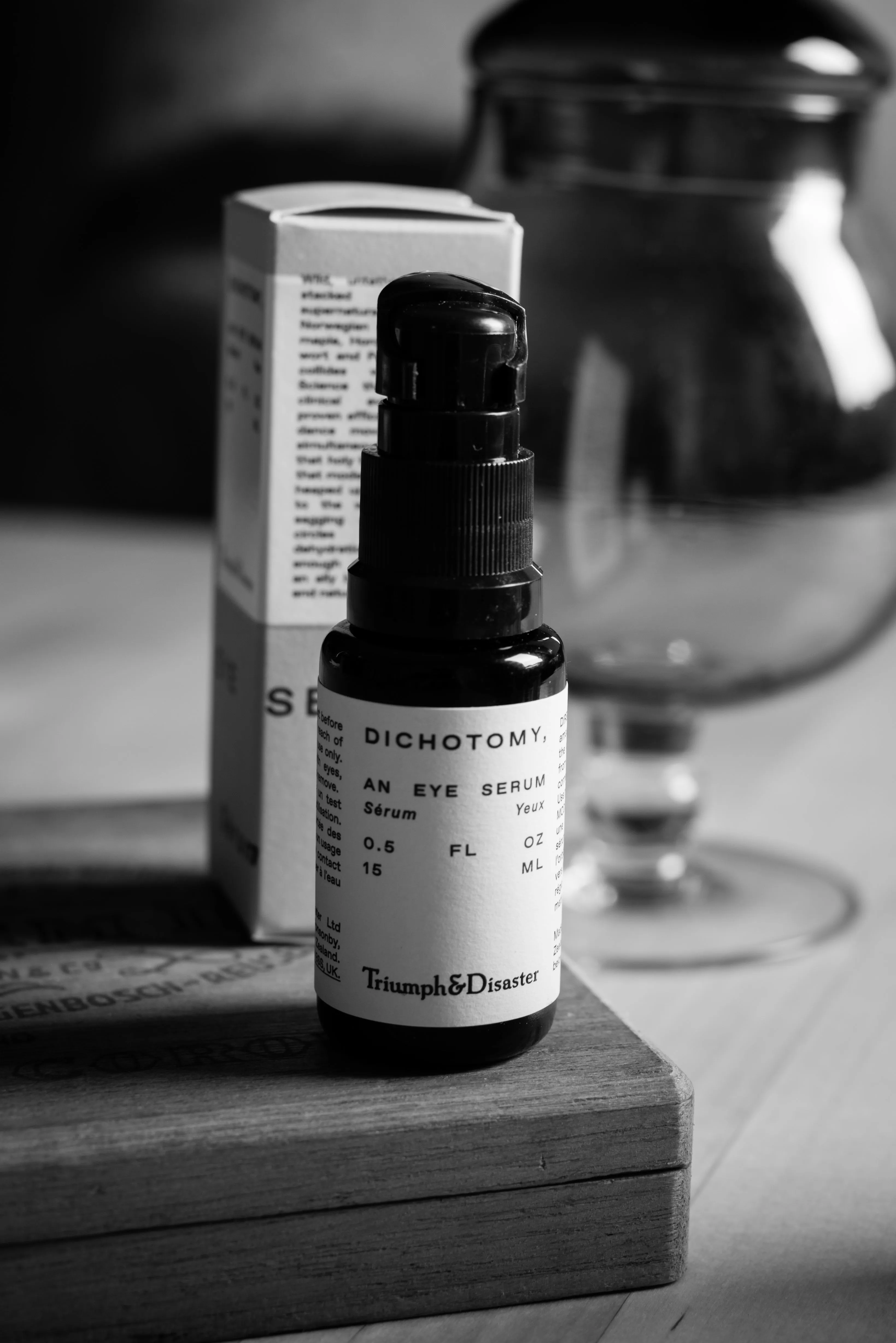 Dichotomy Eye Serum