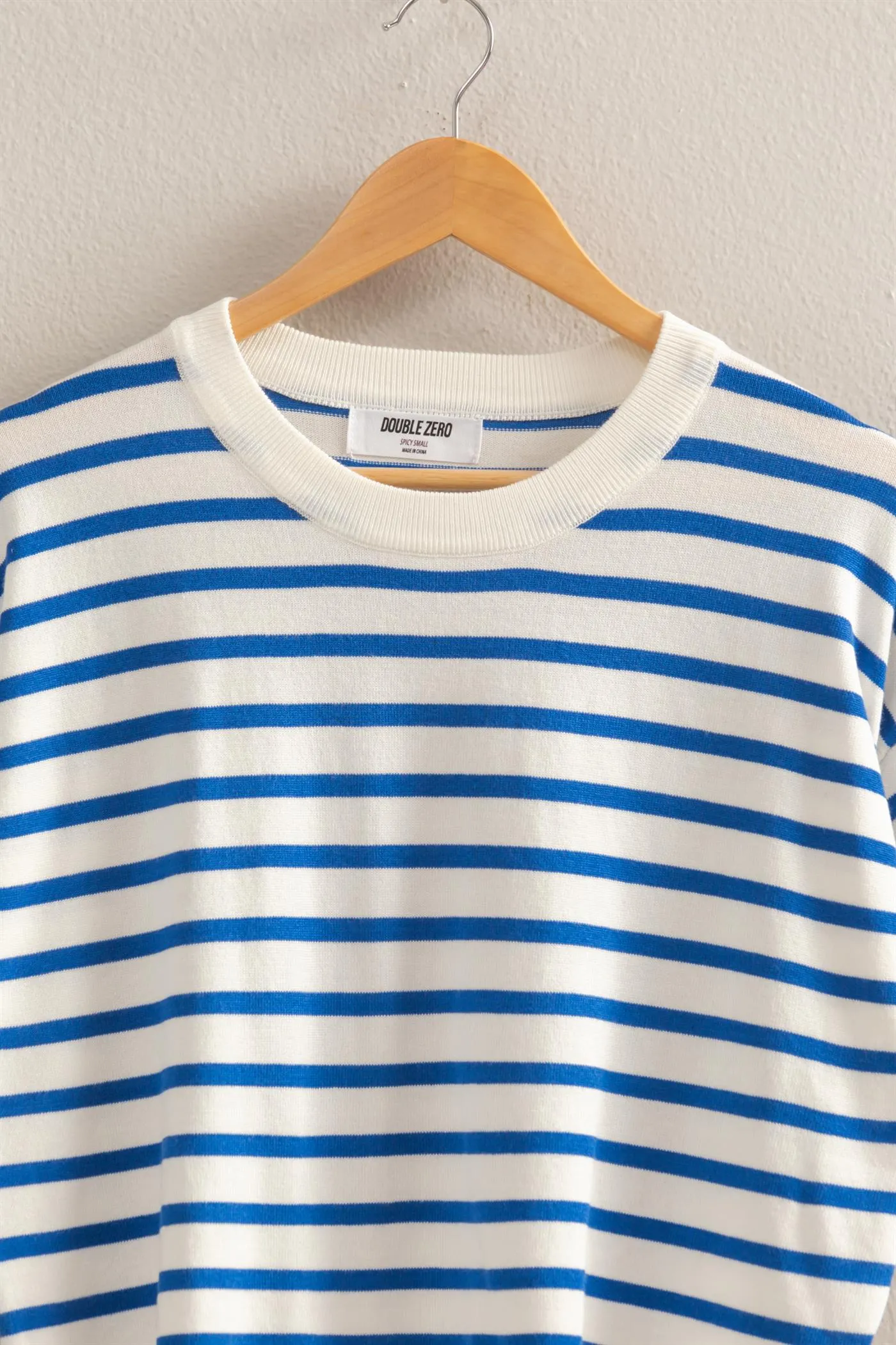 DZ25A908-Round Neck Striped Crop Top