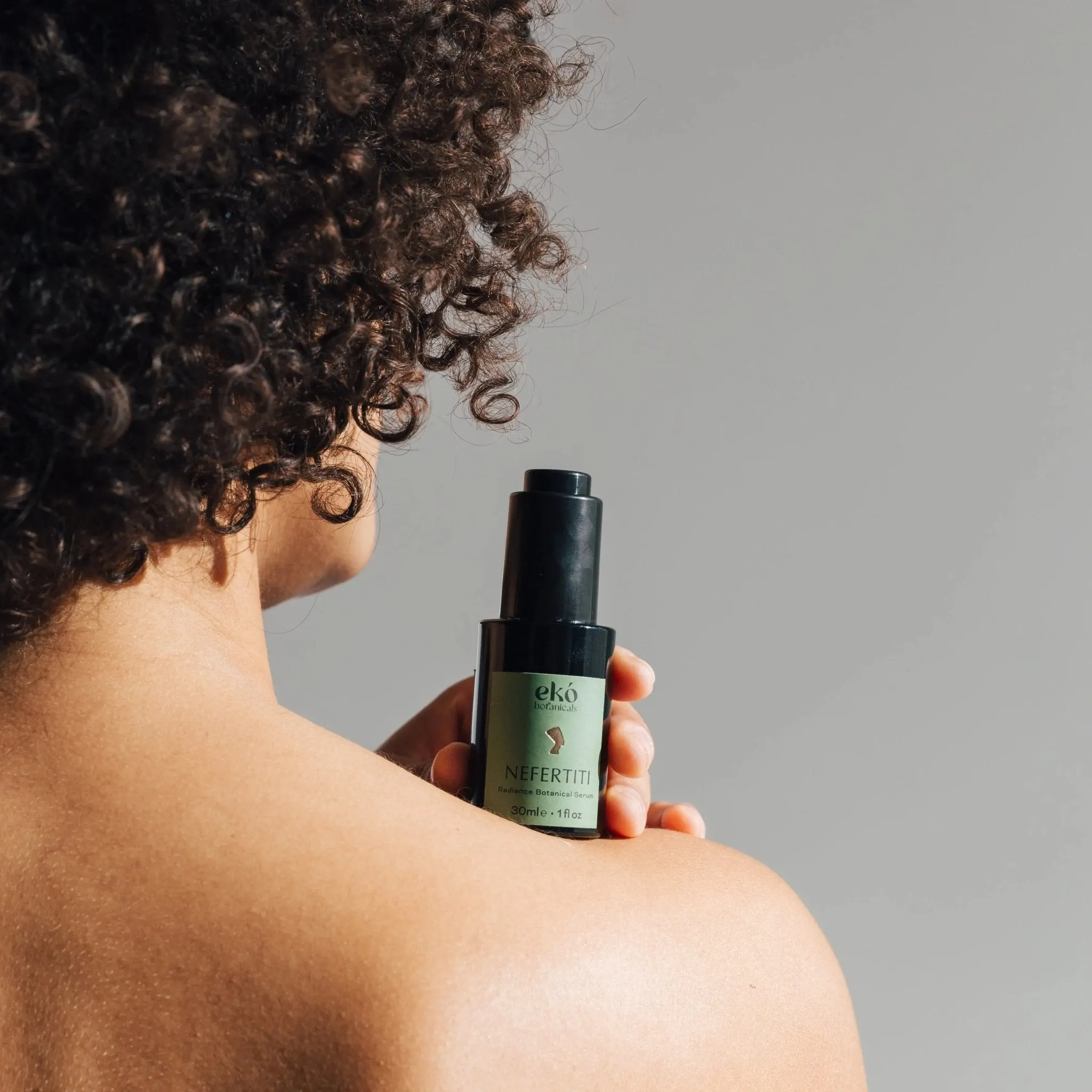 Nefertiti Hydrating Radiance Ageless Serum