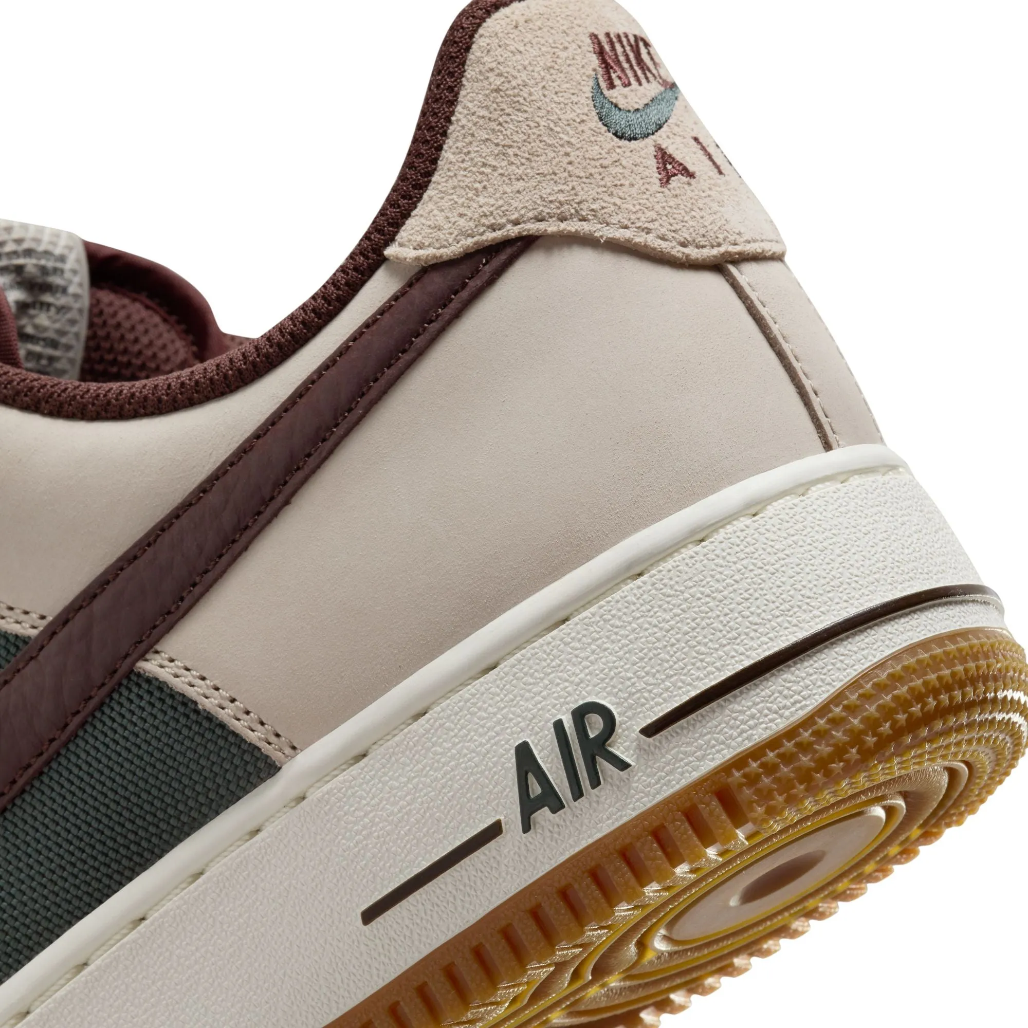 Nike Air Force 1 ‘07 (Cream II/Earth-Vintage Green)