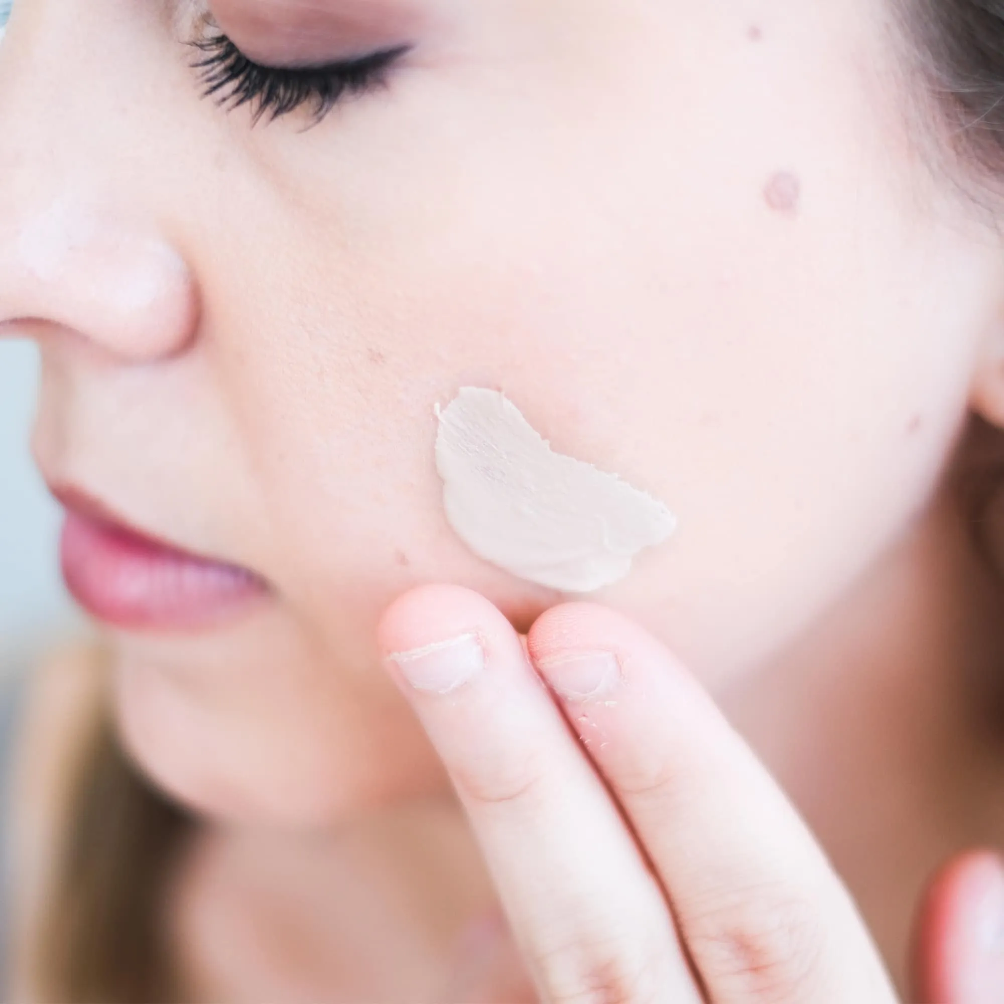 Tinted Facial Sunscreen Light Beige