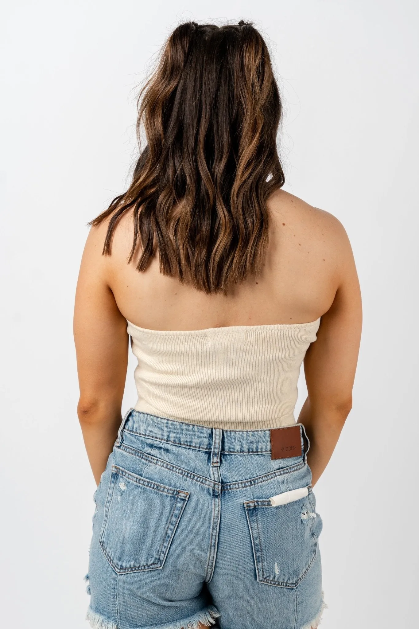 V-neck knit strapless top cream